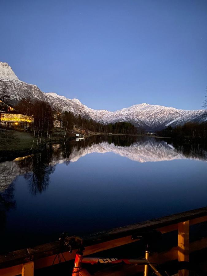 House On The Lake Боген Экстерьер фото